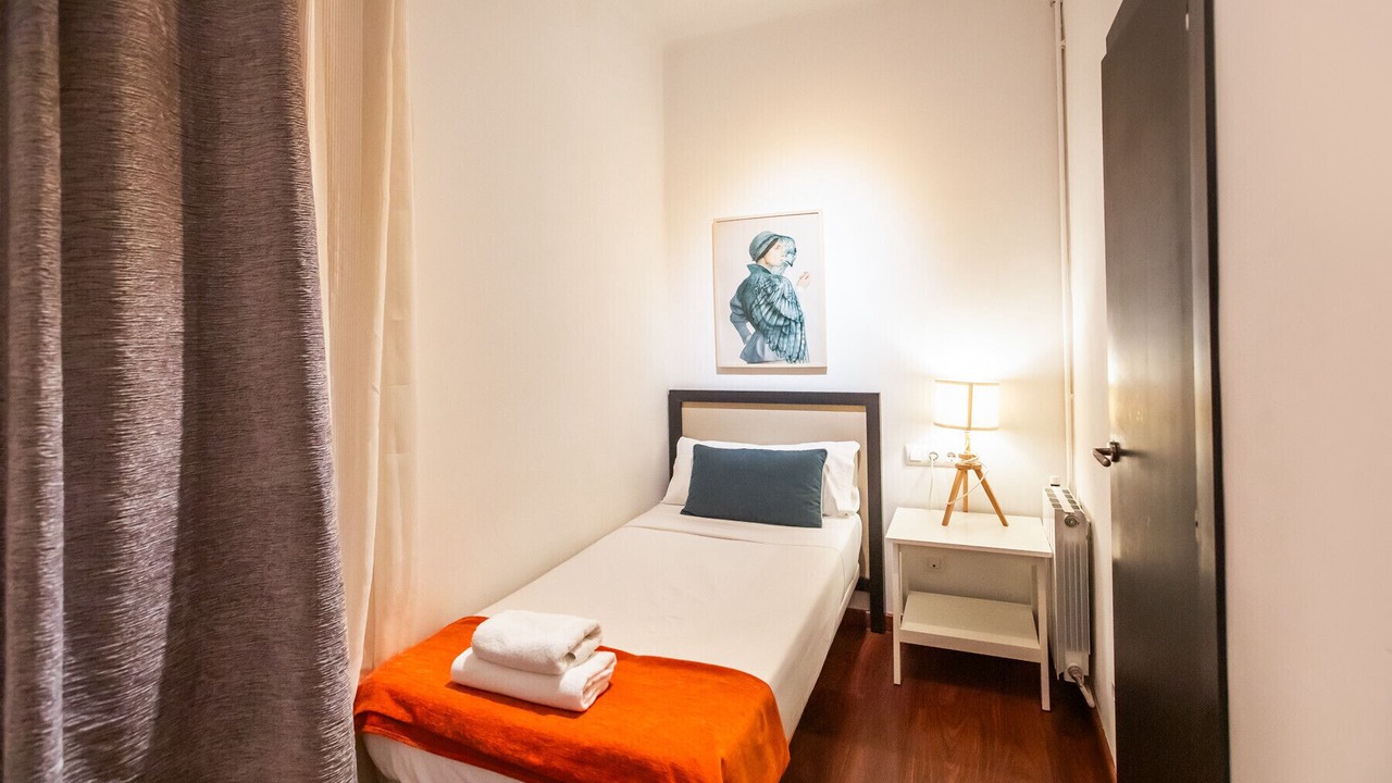 Photo of Bedroom in El Camp de l'Arpa del Clot
