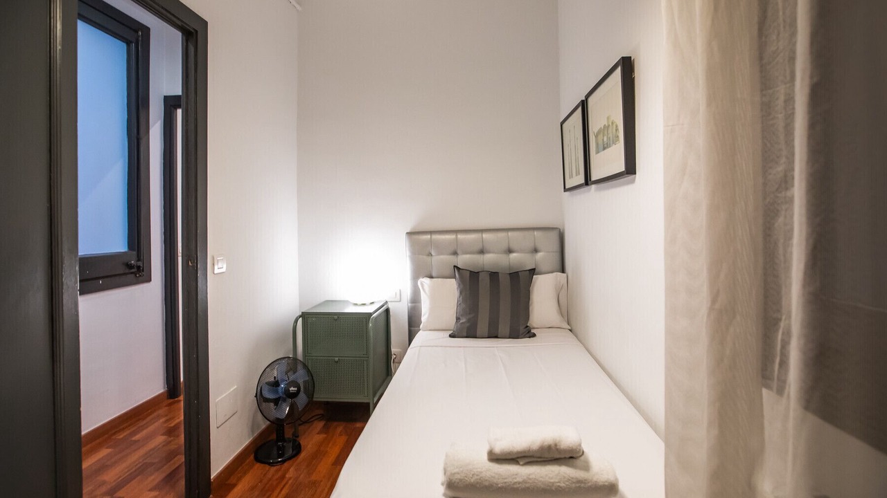 Photo of Bedroom in El Camp de l'Arpa del Clot