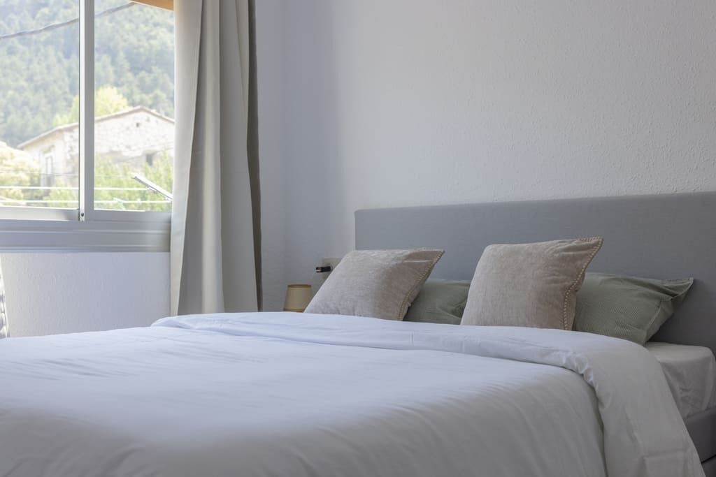 Photo of Bedroom in Cercs