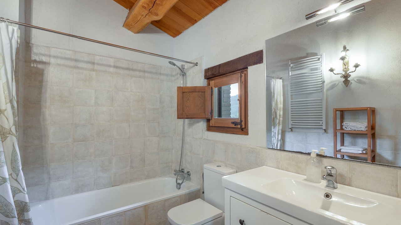 Photo of Bathroom in Fogars de Montclus