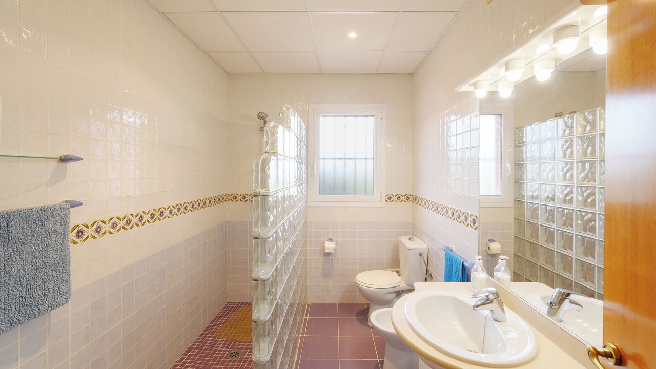 Photo of Bathroom in Castellet i la Gornal