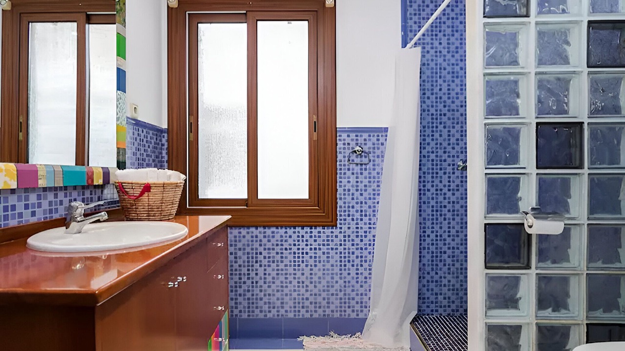 Photo of Bathroom in Sants