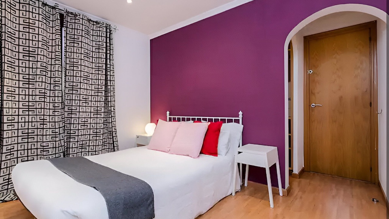 Photo of Bedroom in Sants