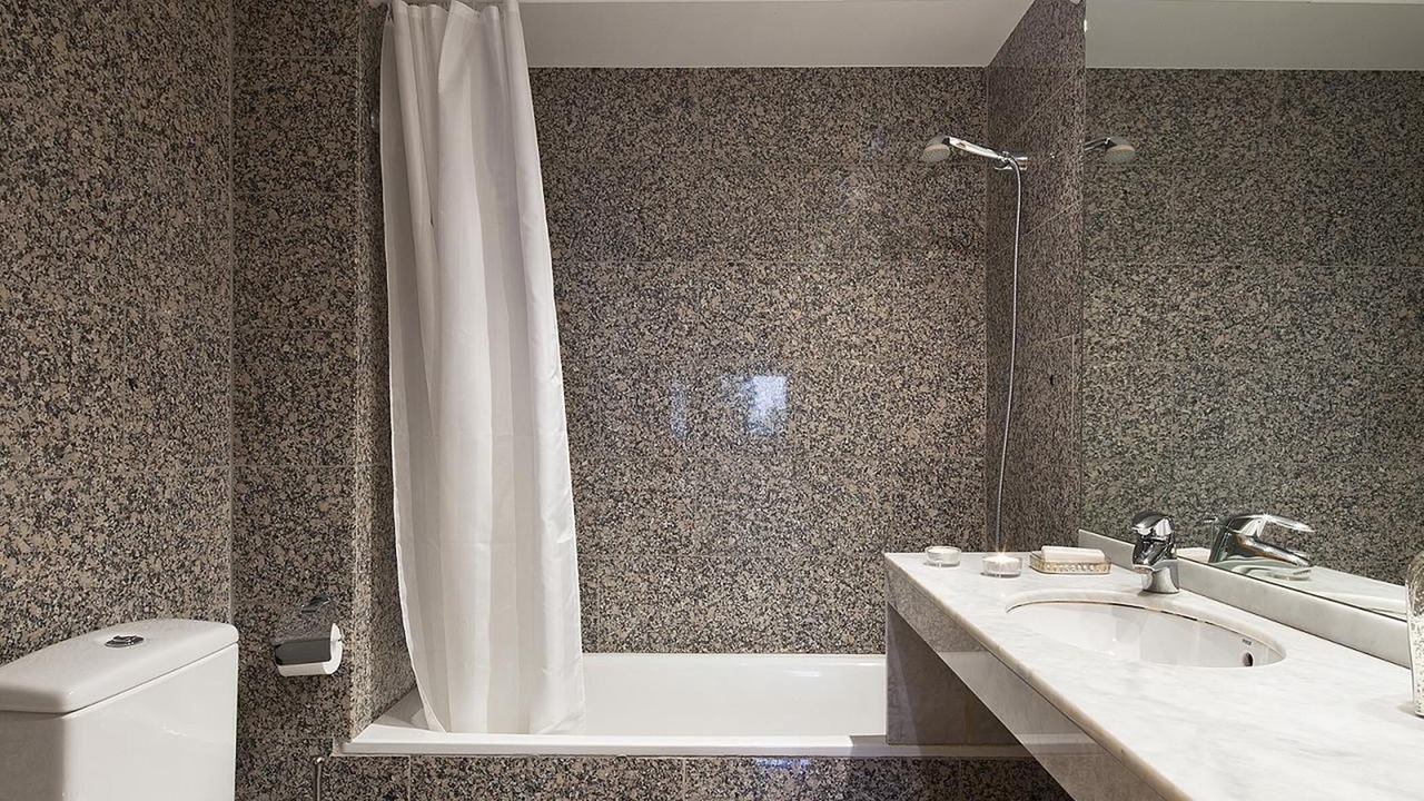 Photo of Bathroom in Sants