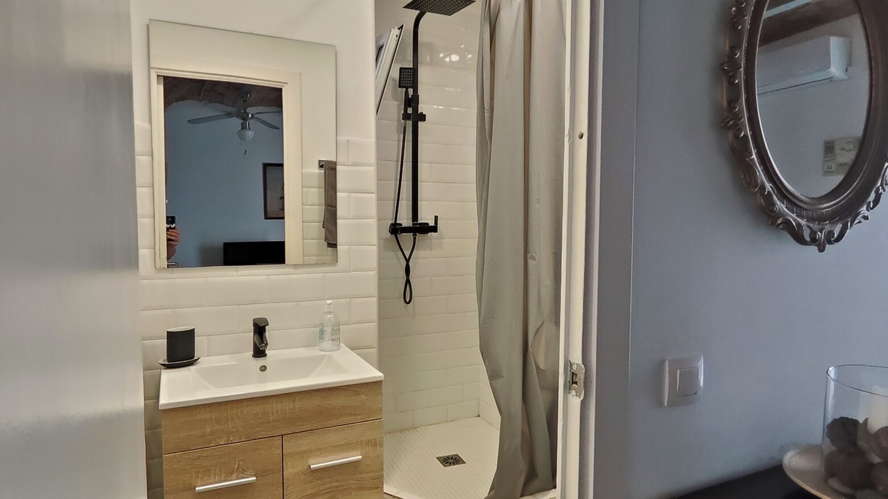 Photo of Bathroom in Collblanc y La Torrassa