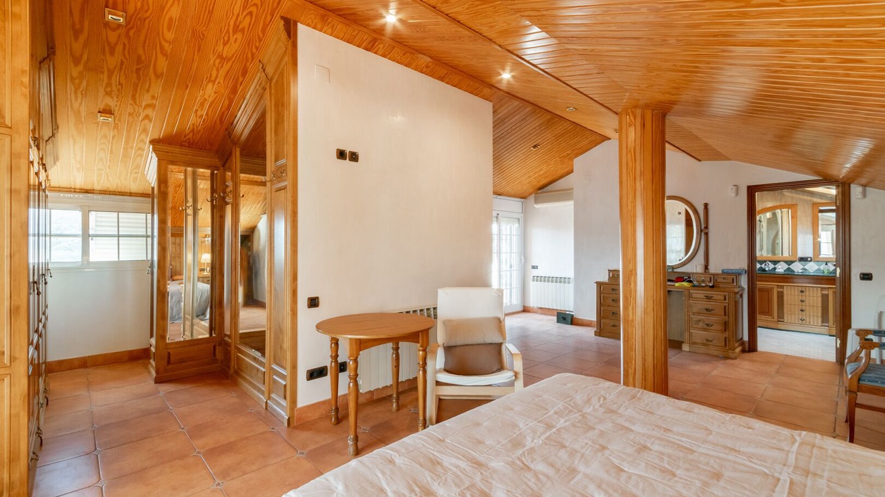 Photo of Bedroom in Vallromanes