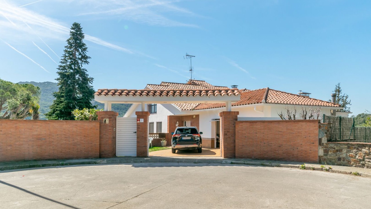 Photo of Outdoor in Vallromanes
