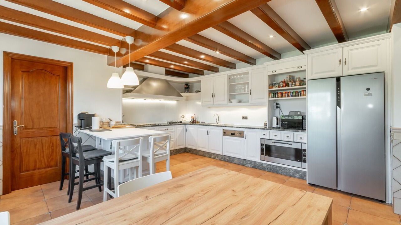 Photo of Kitchen in Vallromanes