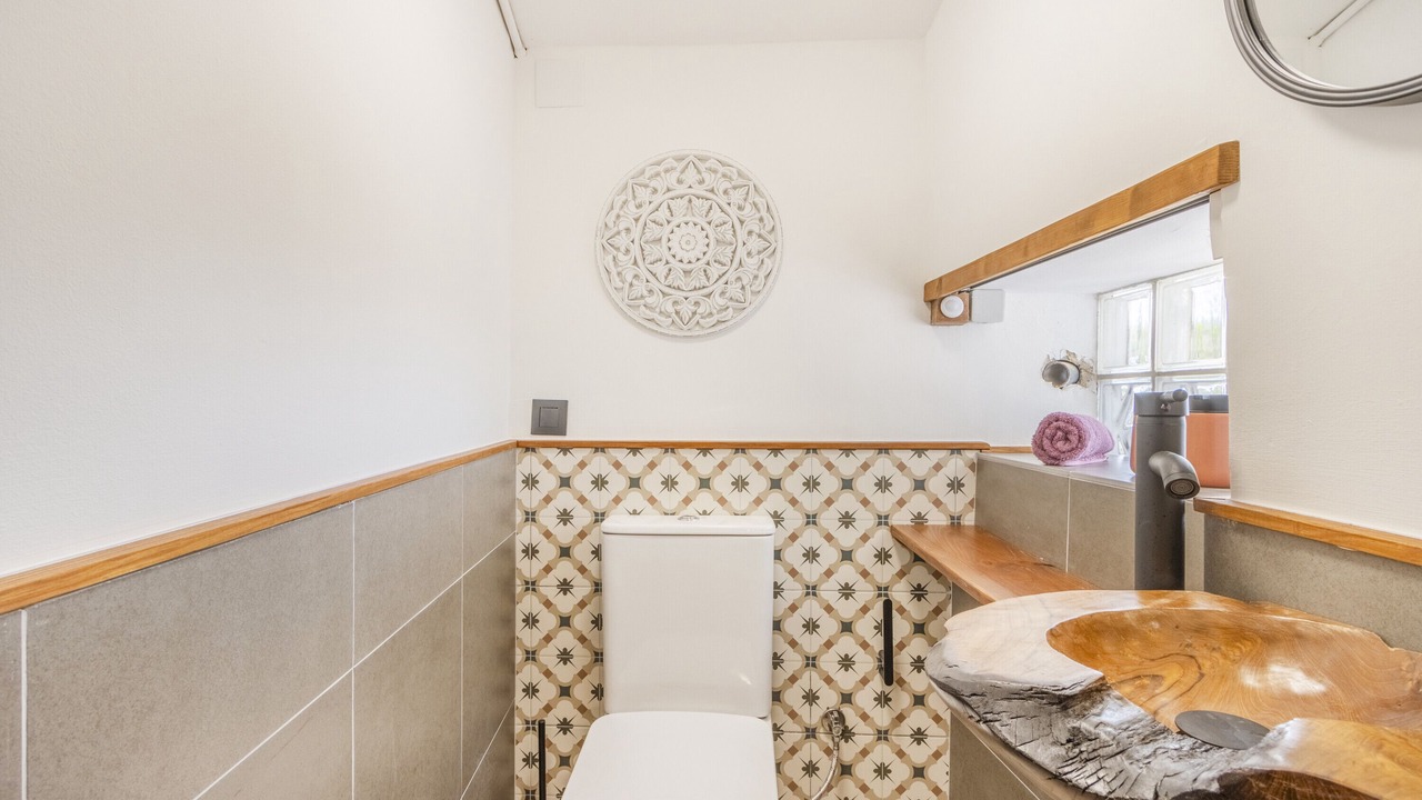 Photo of Bathroom in Copons