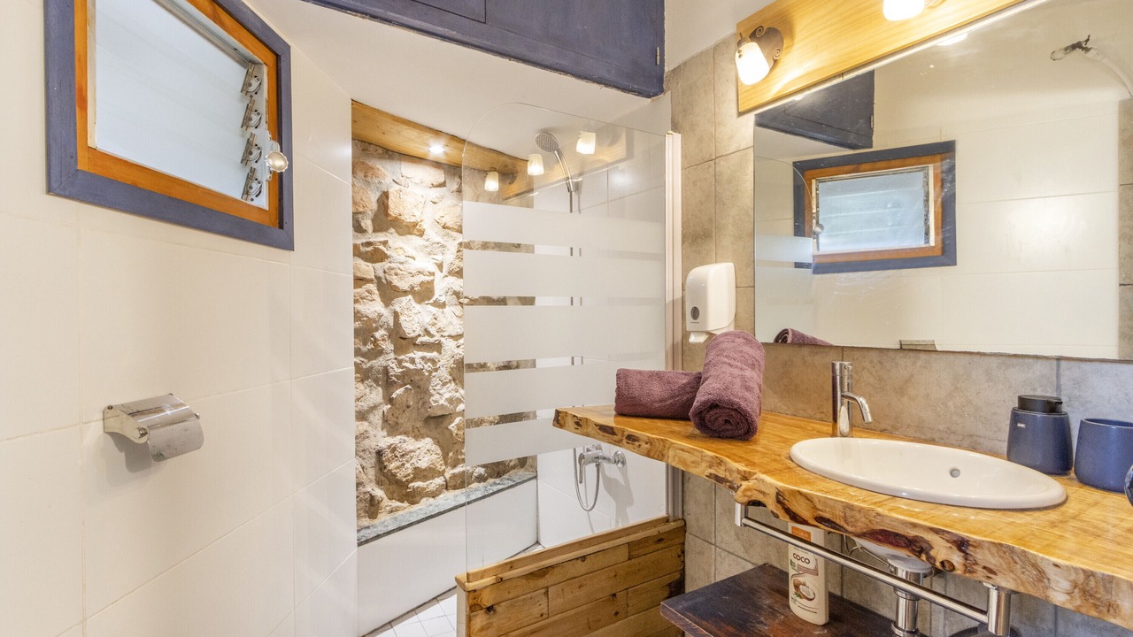 Photo of Bathroom in Copons