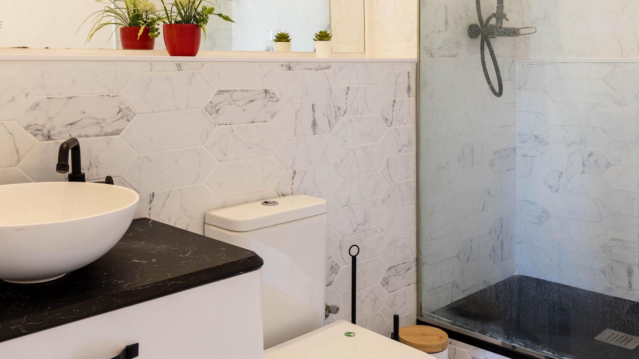 Photo of Bathroom in Sants