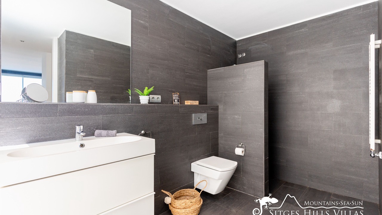 Photo of Bathroom in Canyelles