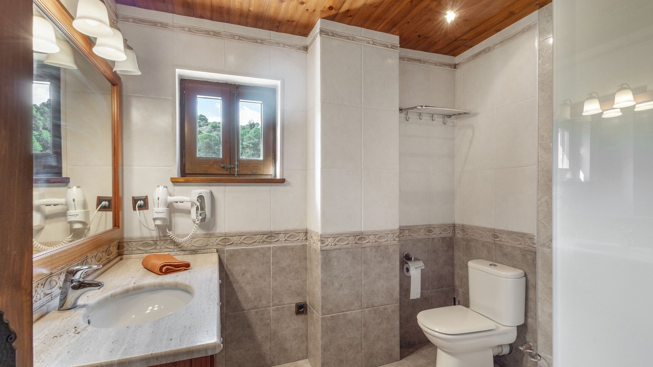 Photo of Bathroom in Mura