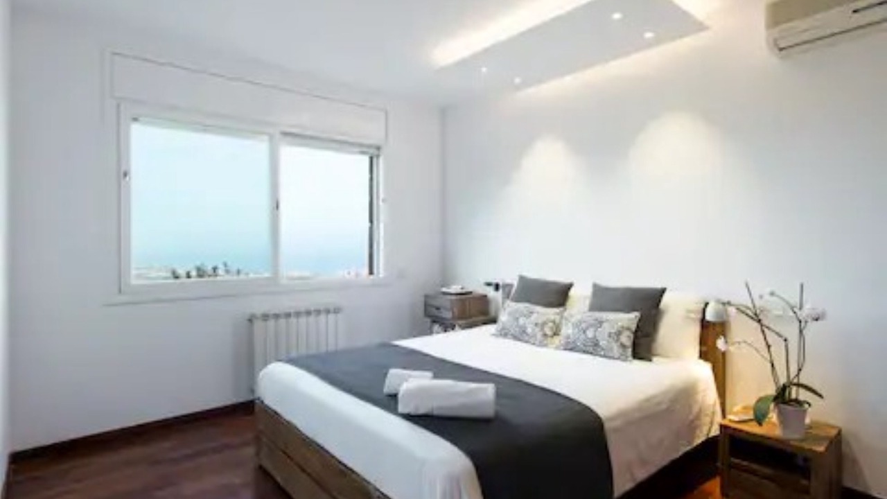 Photo of Bedroom in Badalona