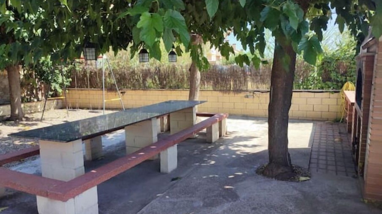 Photo of Outdoor in Rubi