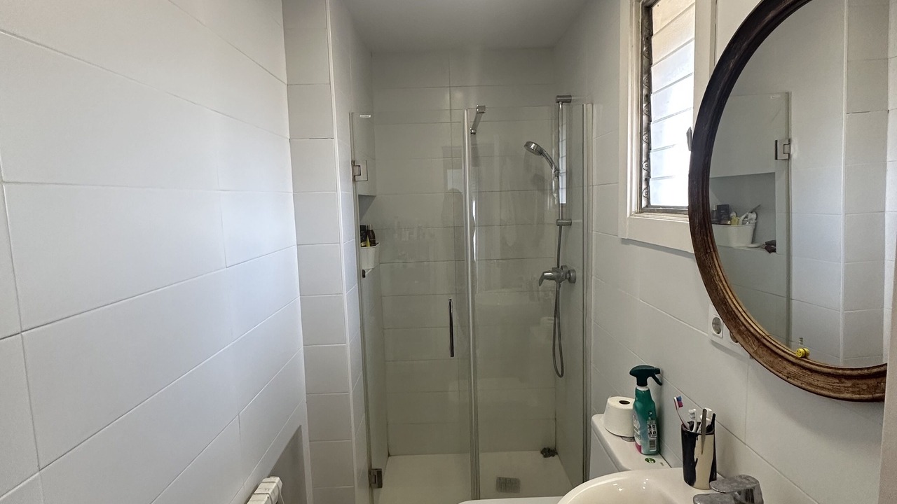 Photo of Bathroom in Sants