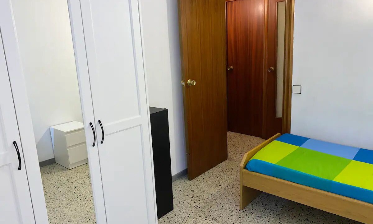 Photo of Bedroom in Vic