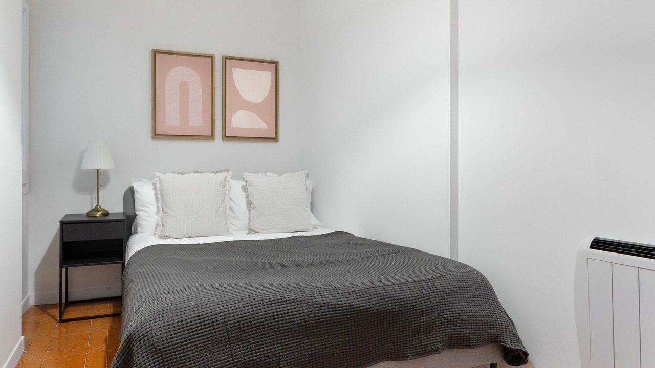 Photo of Bedroom in Sants