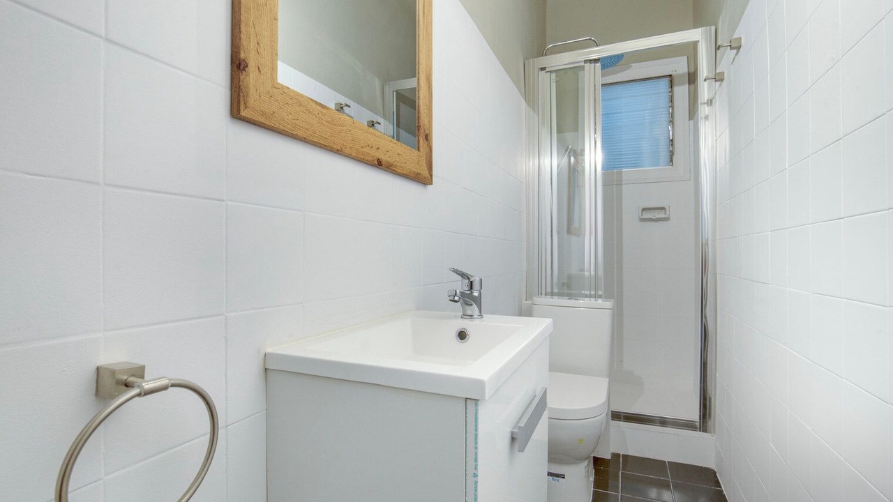 Photo of Bathroom in Sants