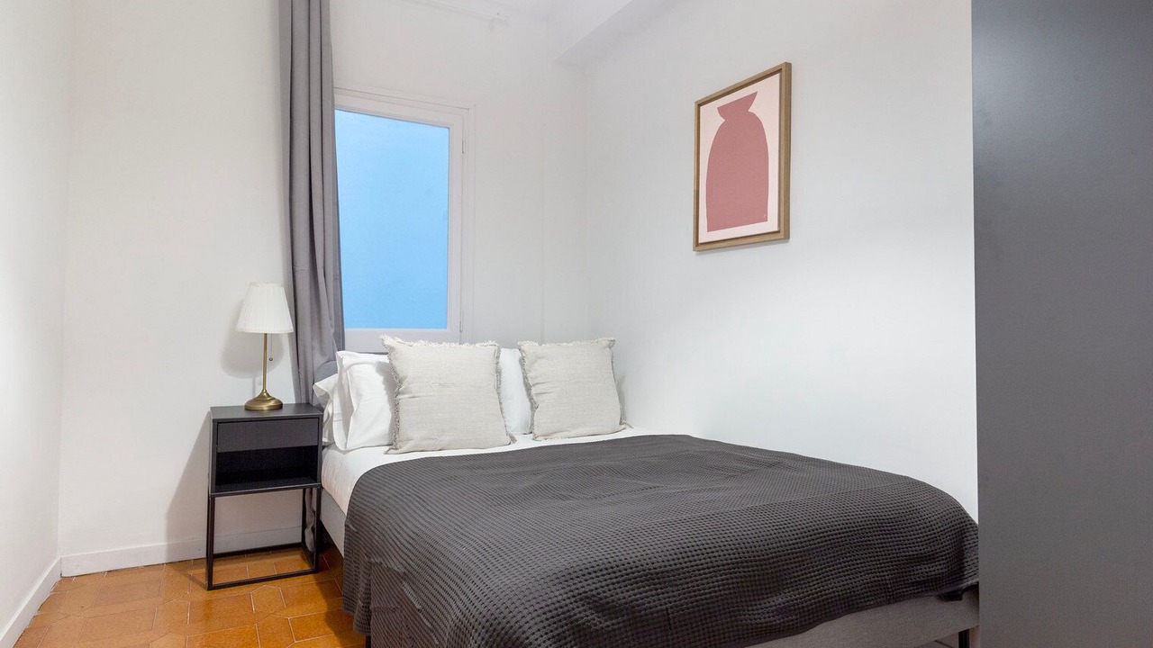 Photo of Bedroom in Sants