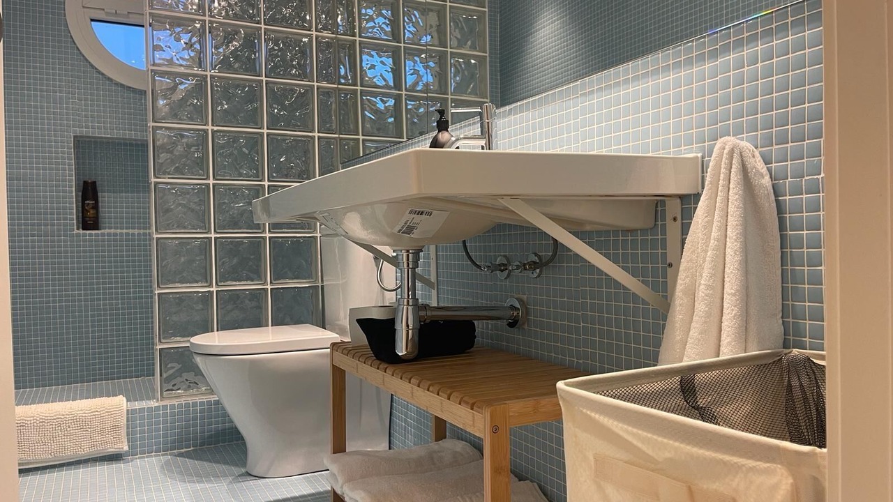 Photo of Bathroom in Sants