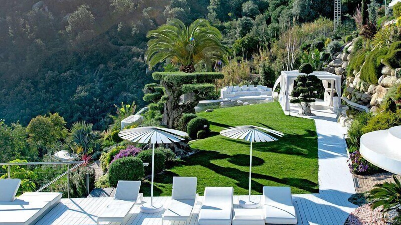 Photo of Outdoor in Mas Ram