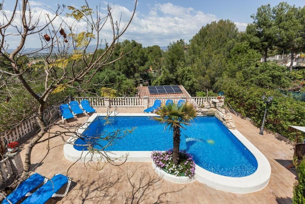 Photo of Others in Castellet i la Gornal