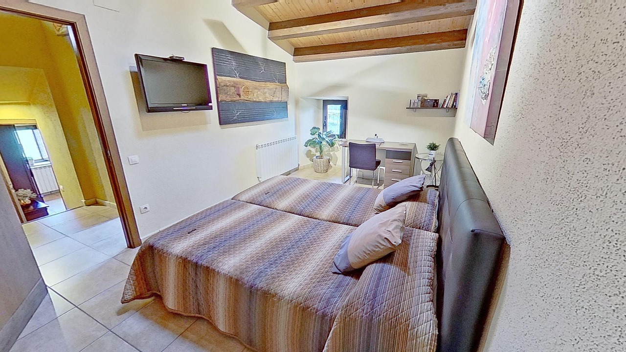 Photo of Bedroom in Malla