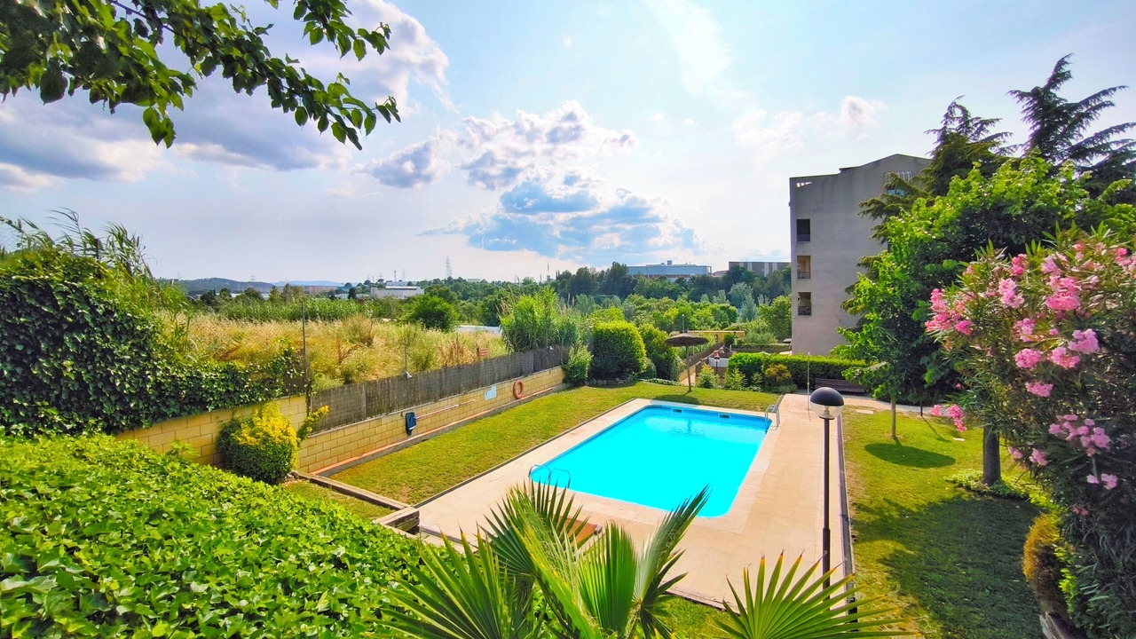 Photo of Outdoor in Rubi