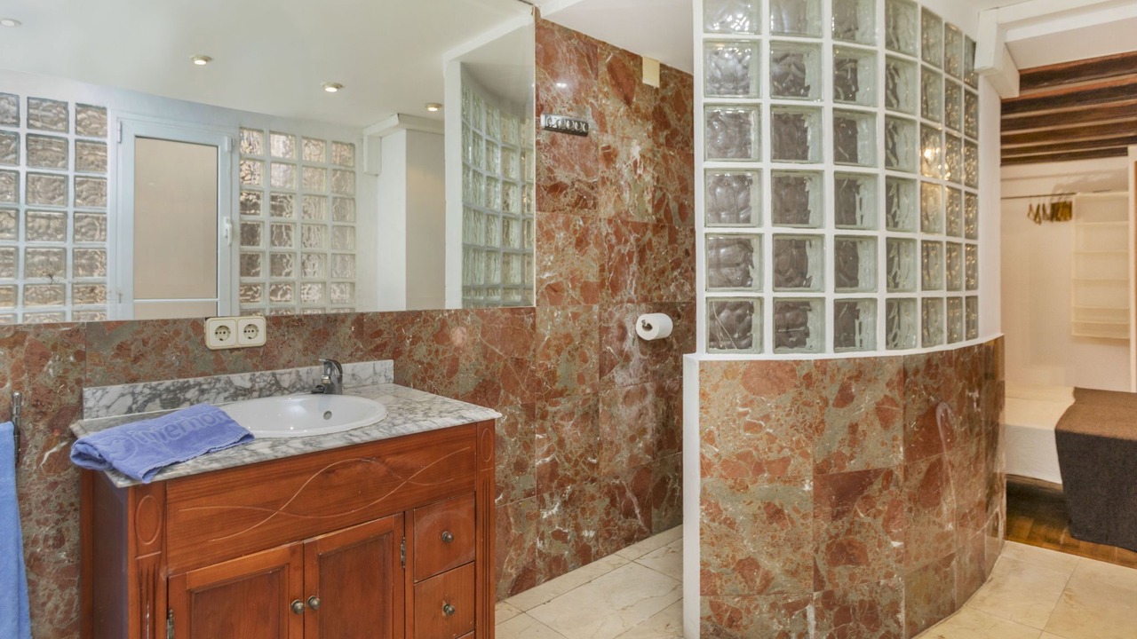 Photo of Bathroom in Poblenou