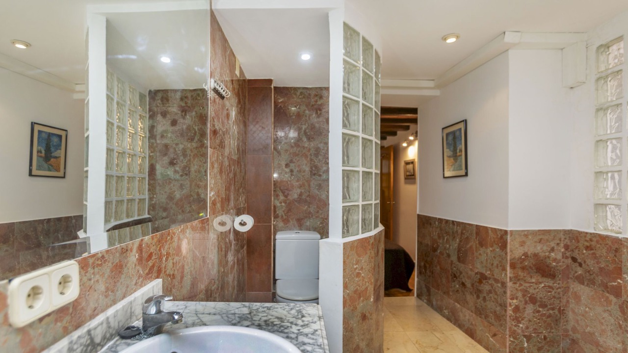Photo of Bathroom in Poblenou