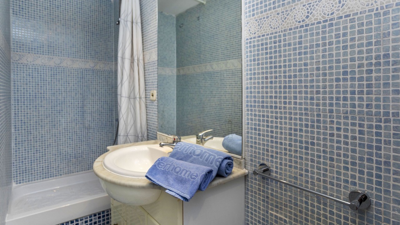 Photo of Bathroom in Poblenou