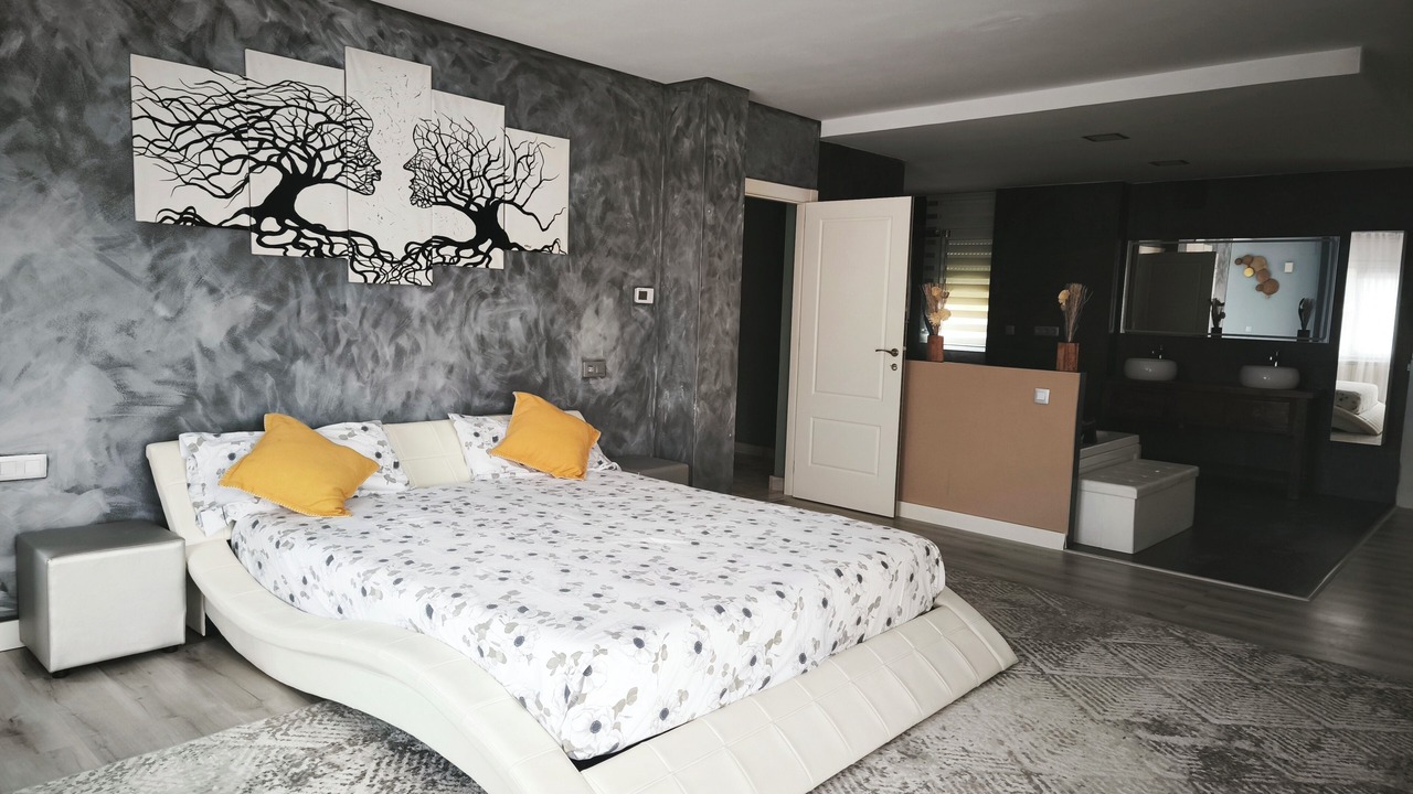 Photo of Bedroom in Vallromanes