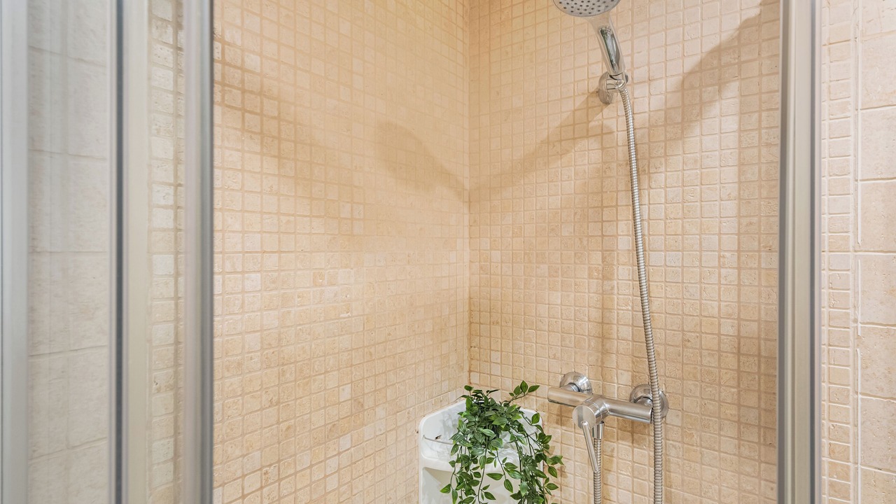 Photo of Bathroom in el Camp d'en Grassot i Gracia Nova