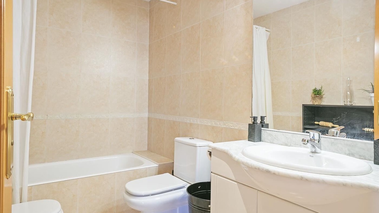 Photo of Bathroom in Cubelles
