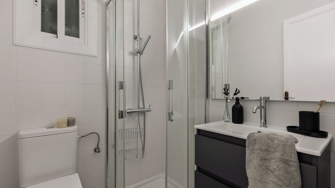 Photo of Bathroom in Sants