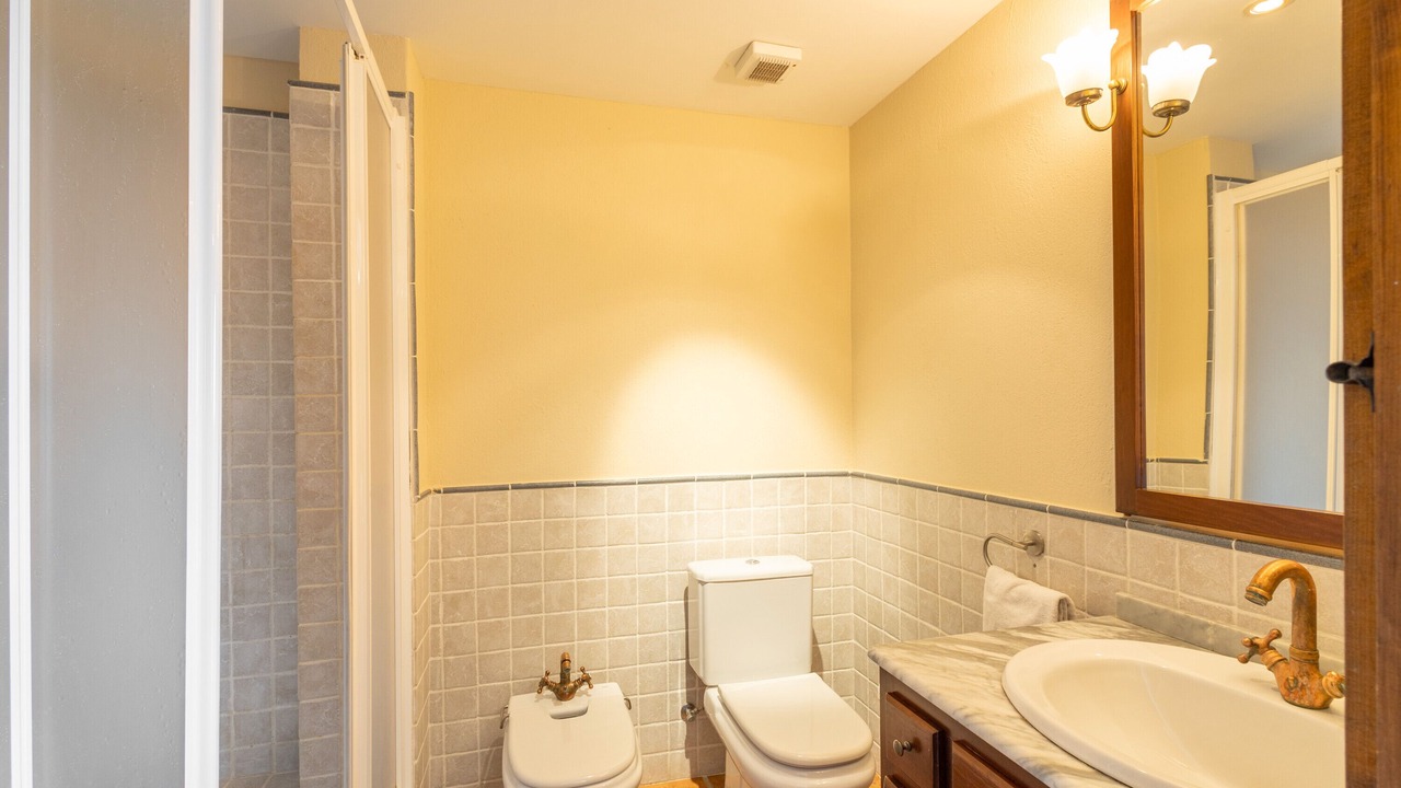 Photo of Bathroom in Casserres