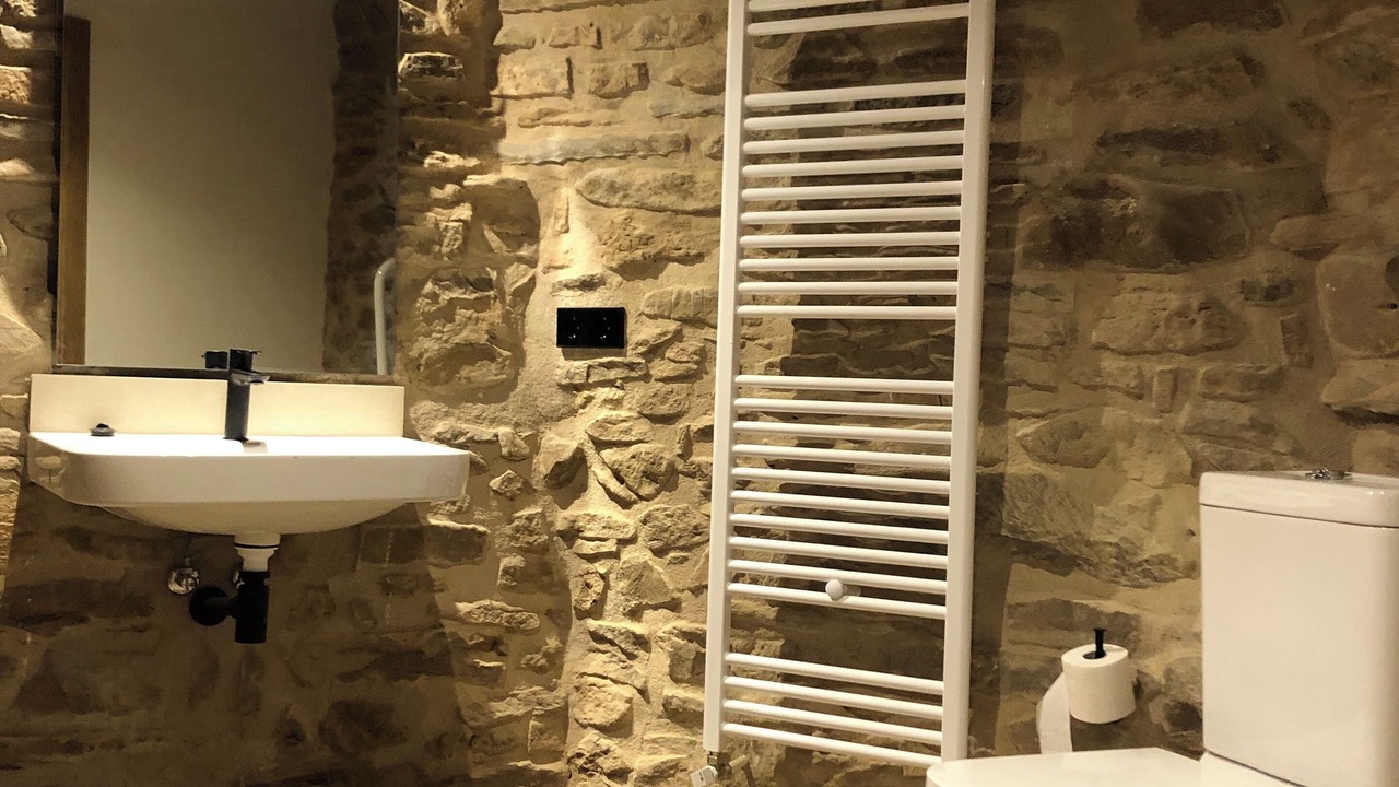 Photo of Bathroom in Gurb