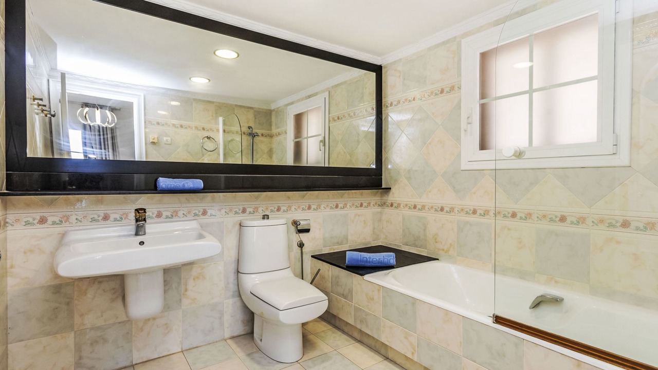 Photo of Bathroom in L Almadrava