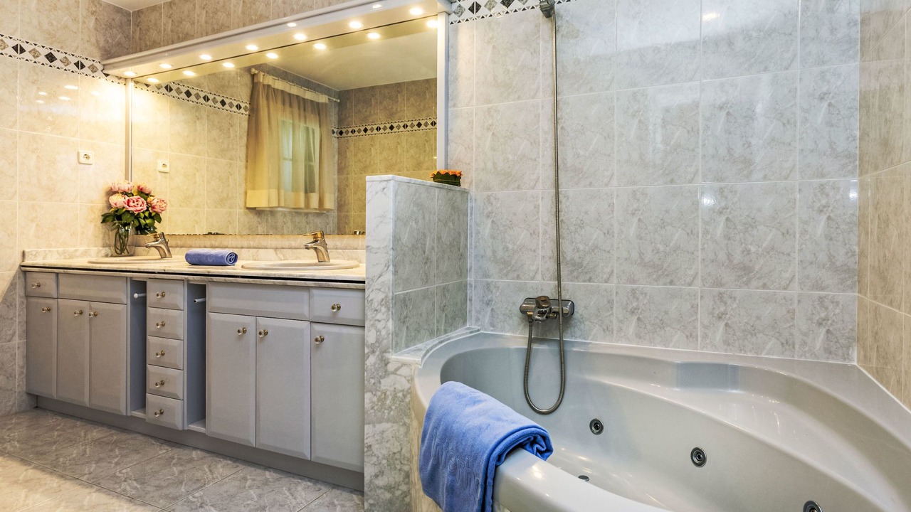 Photo of Bathroom in L Almadrava