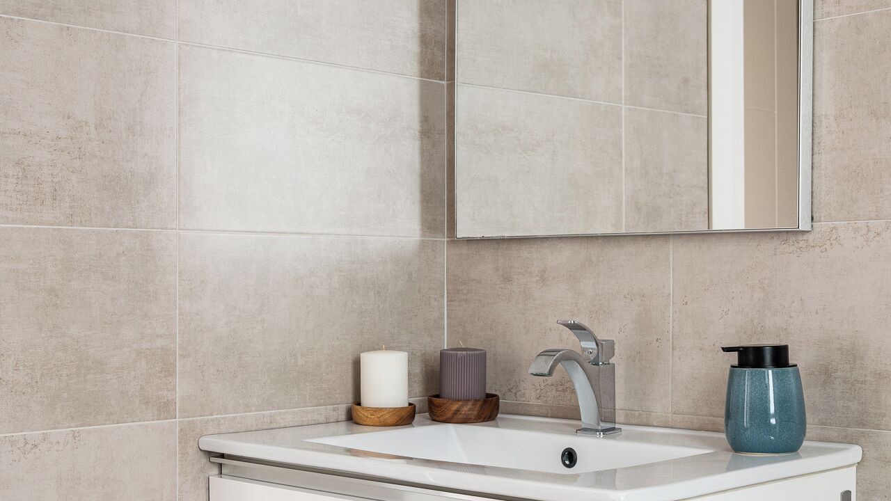 Photo of Bathroom in Gornal