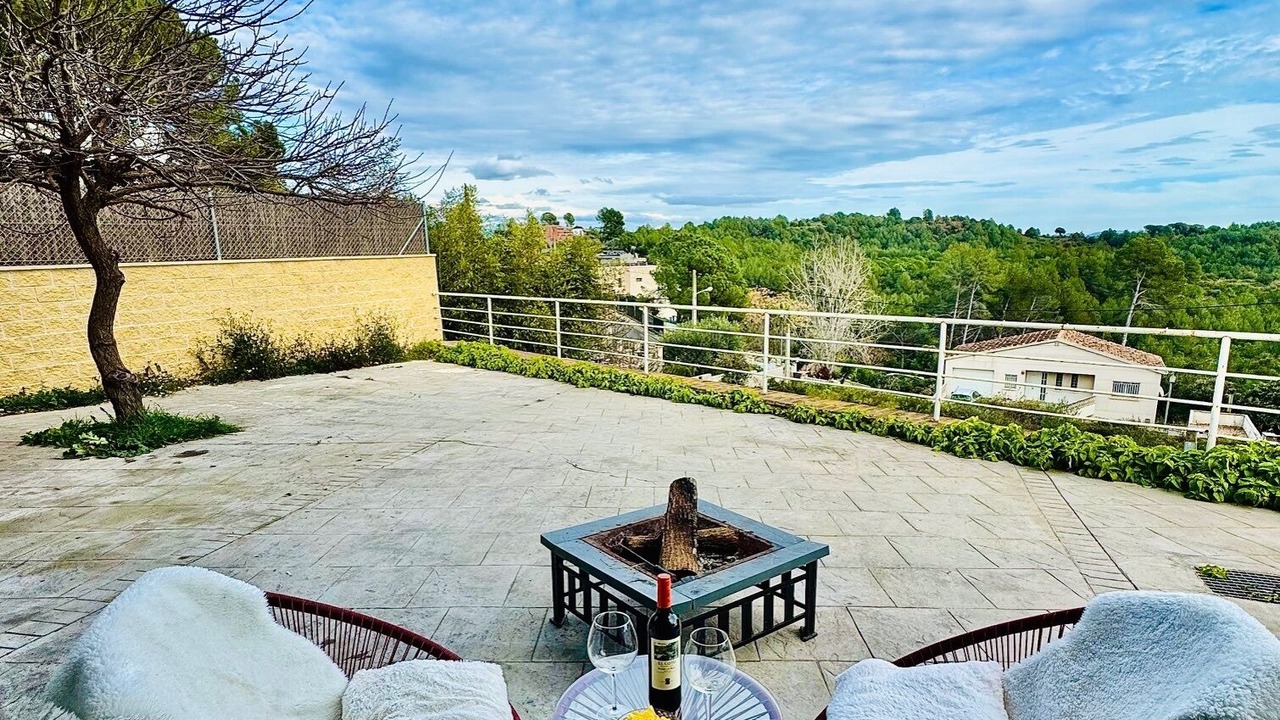 Photo of Patio Balcony in Rubi