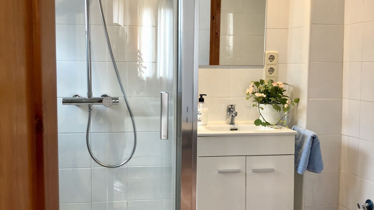 Photo of Bathroom in Mura