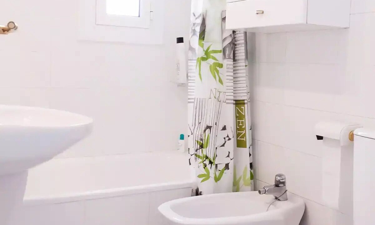 Photo of Bathroom in Montgat