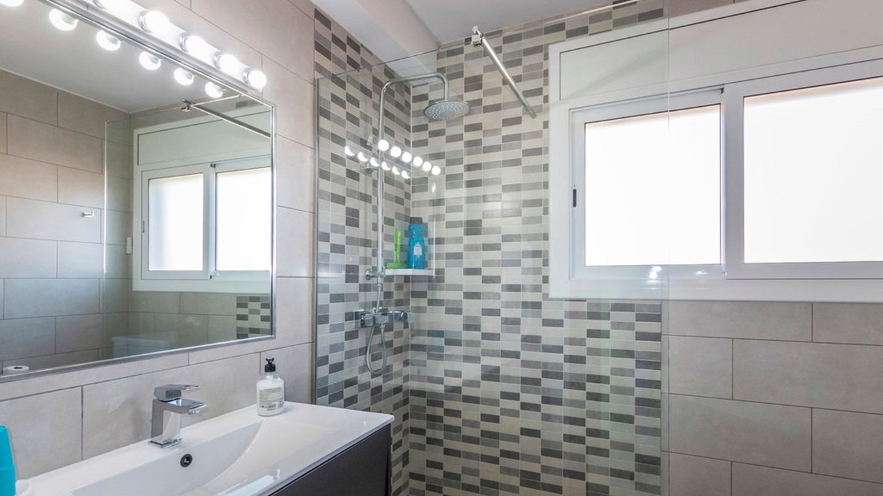 Photo of Bathroom in Cubelles
