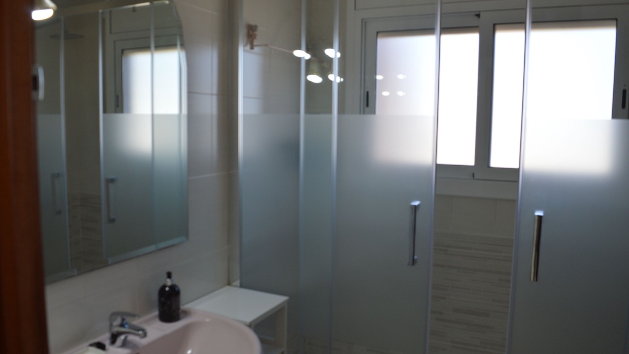 Photo of Bathroom in Cubelles