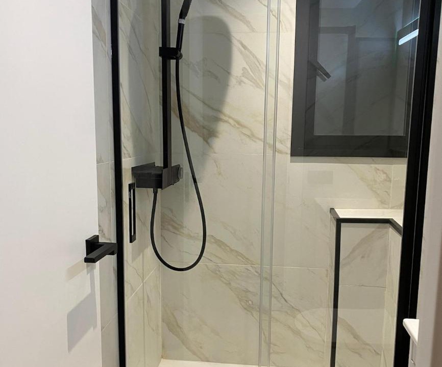 Photo of Bathroom in Barri Centre