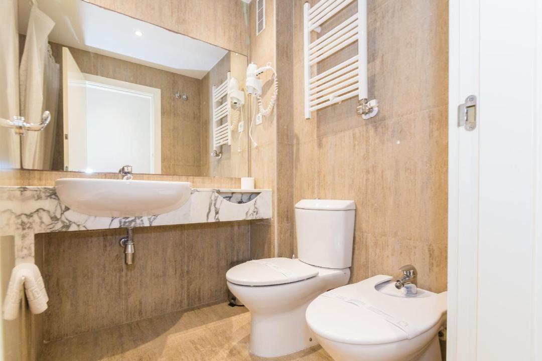 Photo of Bathroom in Sants