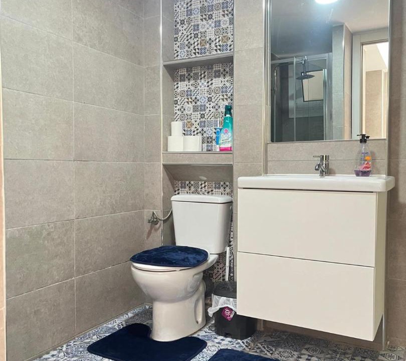 Photo of Bathroom in El Camp de l'Arpa del Clot