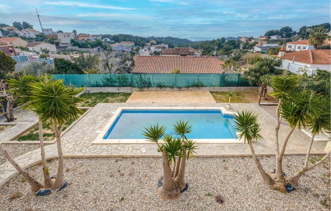 Photo of Others in Valldemar